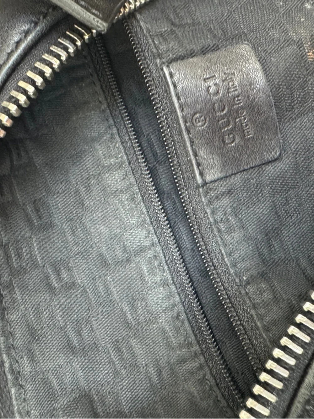 Gucci Black Quilted-Pattern Leather Zip Pouch - Picture 3 of 3